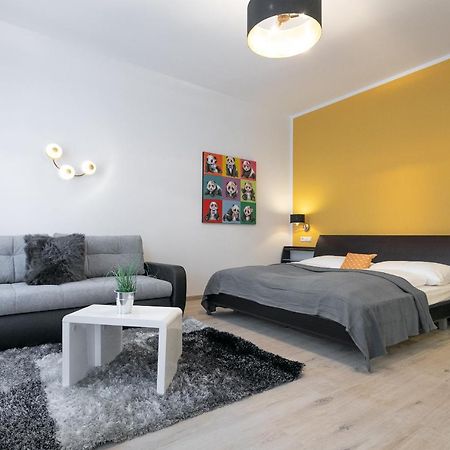 Wf-Apartment Westbahnhof Viena Exterior foto